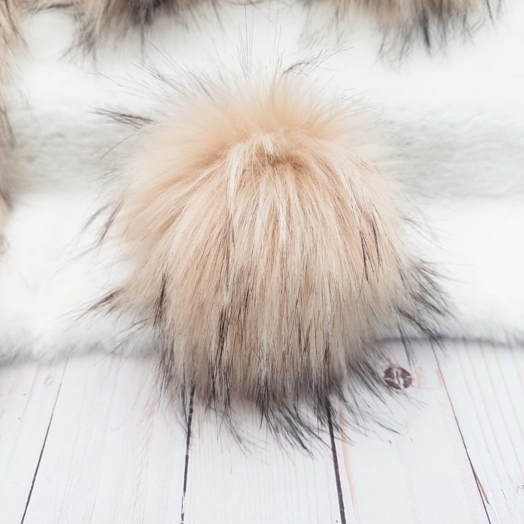 Champagne Super Lux Faux Fur Quick Connect Pom Pom