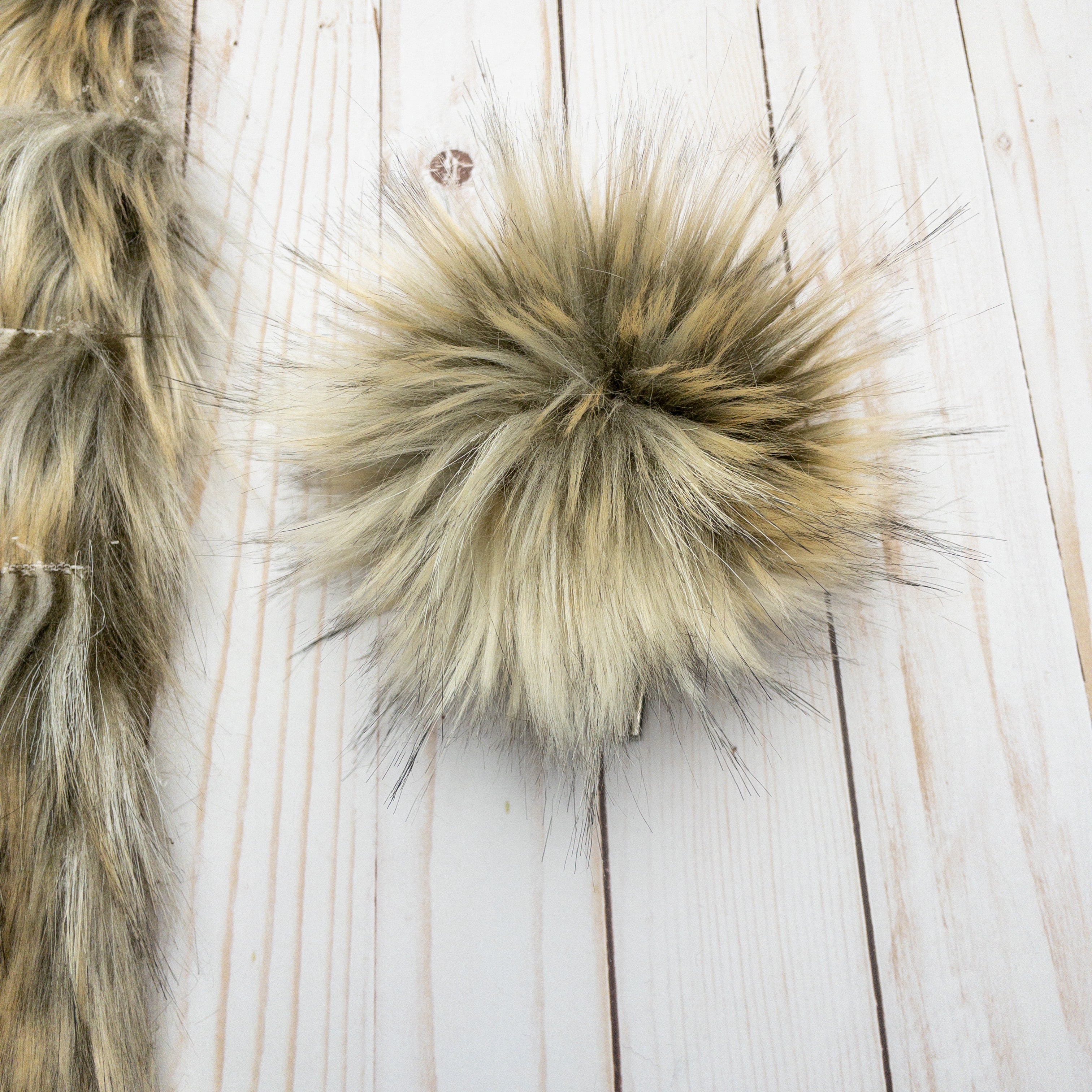 Mojave Desert Wolf Lux Faux Fur Quick Connect Pom Pom