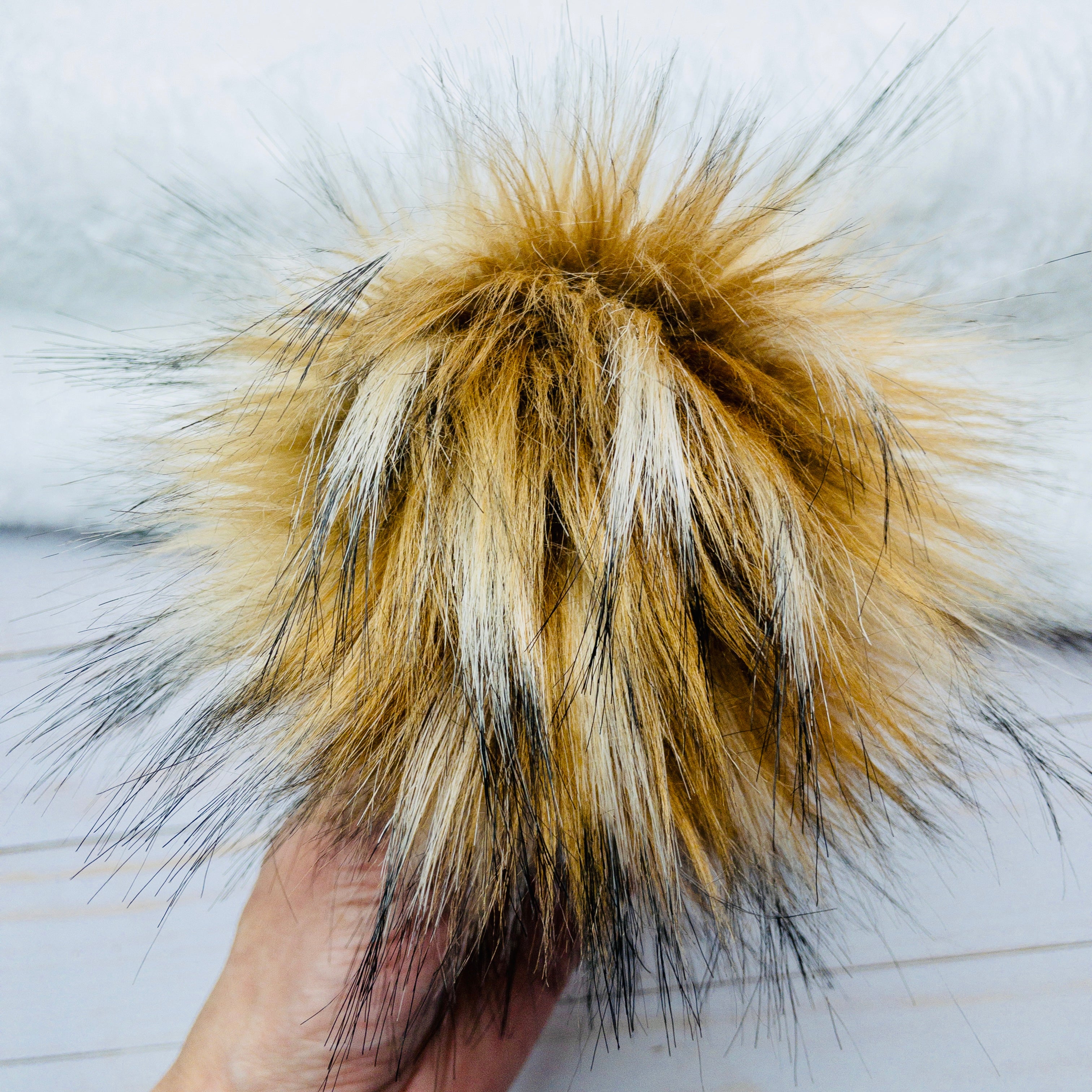 Sea Salted Caramel Lux Faux Fur Quick Connect Pom Pom