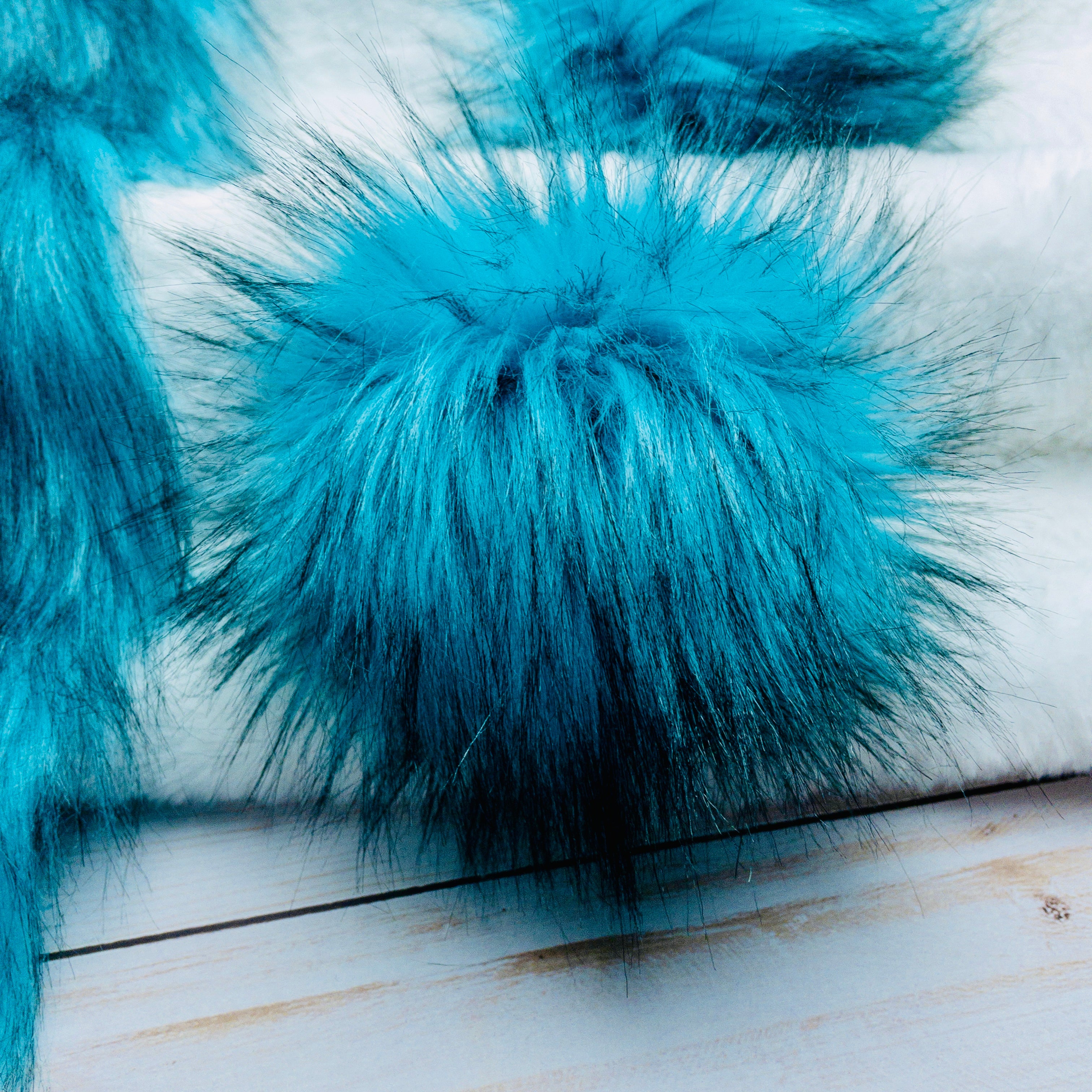 Turquois Husky Lux Faux Fur Quick Connect Pom Pom